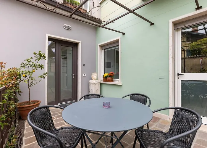 Valeria Apartment